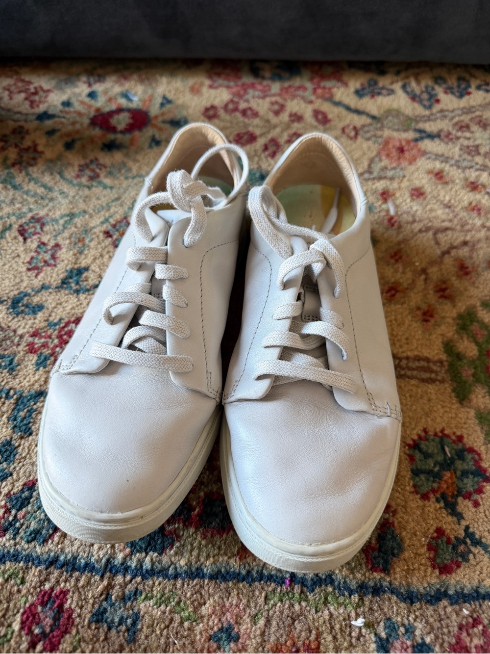 OluKai Pehuea Lī 'Ili Leather Sneaker